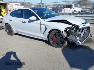 2020 Genesis G70 3.3T with VIN KMTG34LE6LU047066, listed as a IAAI auction lot 41488910 with 29,031 mi miles. Bid and sale history available at carsss.com. Image 1.