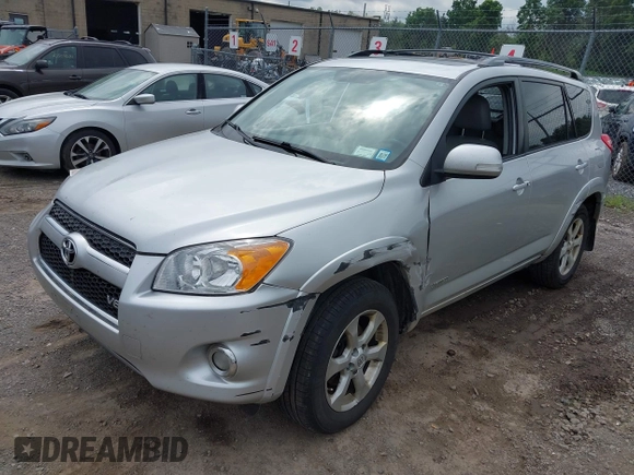 2010 Toyota RAV4 Limited z VIN 2T3DK4DV1AW029240, wystawiony jako IAAI lot #42650723 z przebiegiem 228 116 mil mil oraz . Historia ofert i sprzedaży dostępna na DreamBid. Obrazek 18.