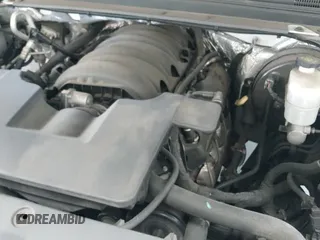 2015 Chevrolet Suburban LT z VIN 1GNSCJKC3FR568896, wystawiony jako IAAI lot #42145520 z przebiegiem 194 196 mil mil oraz . Historia ofert i sprzedaży dostępna na DreamBid. Obrazek 20.