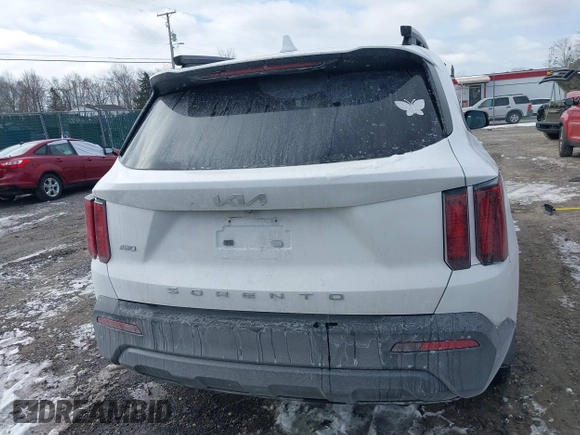 2022 Kia Sorento X-Line S z VIN 5XYRLDLCXNG150954, wystawiony jako IAAI lot #41581664 z przebiegiem 52 382 mil mil oraz . Historia ofert i sprzedaży dostępna na DreamBid. Obrazek 16.