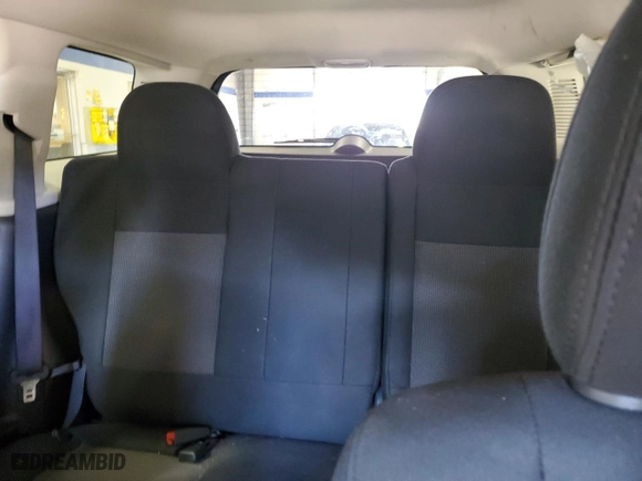 2014 Jeep Patriot Latitude with VIN 1C4NJRFB1ED617164, listed as a Copart auction lot 45481015 with 140,034 mi miles and Salvage Title. Bid and sale history available at carsss.com. Image 10.