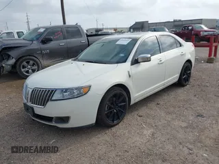 2012 Lincoln MKZ z VIN 3LNHL2GC5CR821004, wystawiony jako IAAI lot #41920319 z przebiegiem 91 081 mil mil oraz . Historia ofert i sprzedaży dostępna na DreamBid. Obrazek 17.