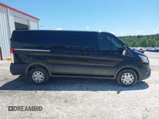 2020 Ford Transit Cargo z VIN 1FTYE1Y89LKB76753, wystawiony jako IAAI lot #42468252 z przebiegiem 53 193 mil mil oraz . Historia ofert i sprzedaży dostępna na DreamBid. Obrazek 13.