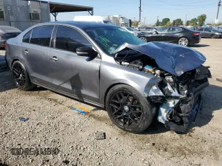 2013 Volkswagen Jetta Sedan SE with VIN 3VWDP7AJ4DM427114, listed as a Copart auction lot 52038615 with 186,429 mi miles and Salvage Title. Bid and sale history available at carsss.com. Image 4.