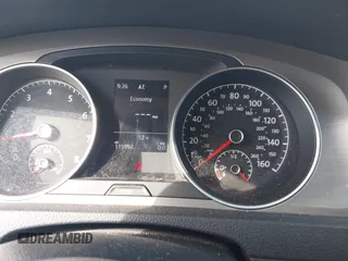 2017 Volkswagen Golf S z VIN 3VW217AUXHM061460, wystawiony jako IAAI lot #42218058 z przebiegiem 115 957 mil mil oraz . Historia ofert i sprzedaży dostępna na DreamBid. Obrazek 7.