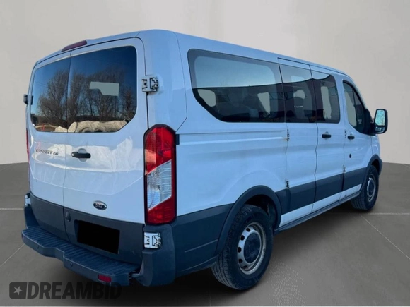 2018 Ford Transit Passenger XL with VIN 1FMZK1ZM0JKA91950, listed as a Copart auction lot 48619695 with 226,142 mi miles and Clean title. Bid and sale history available at DreamBid. Image 4.
