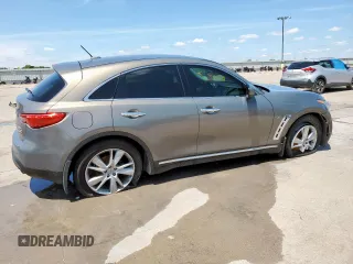 2015 Infiniti QX70 with VIN JN8CS1MW1FM481491, listed as a Copart auction lot 58841045 with 196,155 mi miles and Salvage title. Bid and sale history available at DreamBid. Image 3.