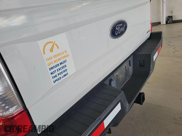 2019 Ford F-250 XL z VIN 1FT7W2B61KEF86319, wystawiony jako IAAI lot #42801635 z przebiegiem 31 051 mil mil oraz . Historia ofert i sprzedaży dostępna na DreamBid. Obrazek 1.