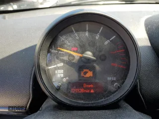 2015 MINI Countryman S z VIN WMWZC5C50FWT37709, wystawiony jako Copart lot #58422405 z przebiegiem 121 528 mil mil oraz Czysty tytuł • Clean title. Historia ofert i sprzedaży dostępna na DreamBid. Obrazek 9.