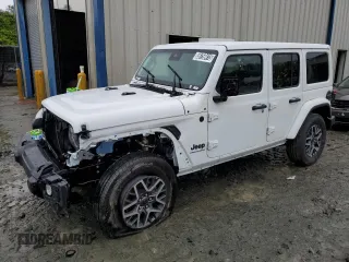 2025 Jeep Wrangler Sahara z VIN 1C4PJXEN2SW560255, wystawiony jako Copart lot #58759415 z przebiegiem 1 612 mil mil oraz Czysty tytuł • Clean title. Historia ofert i sprzedaży dostępna na DreamBid. Obrazek 1.