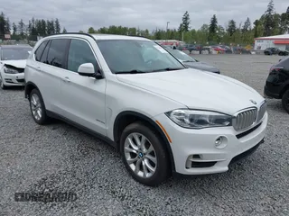 2016 BMW X5 xDrive40e z VIN 5UXKT0C55G0S77047, wystawiony jako IAAI lot #42224623 z przebiegiem 102 611 mil mil oraz . Historia ofert i sprzedaży dostępna na DreamBid. Obrazek 1.