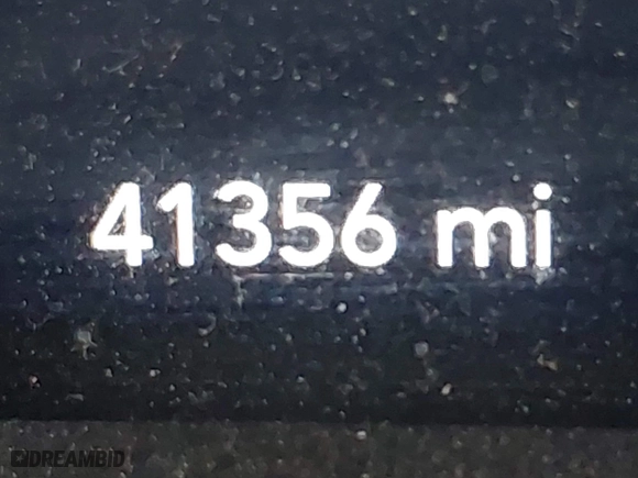 2020 Jeep Wrangler Unlimited Sport Altitude with VIN 1C4HJXDG8LW215899, listed as a IAAI auction lot 40909335 with 41,356 mi miles. Bid and sale history available at carsss.com. Image 16.