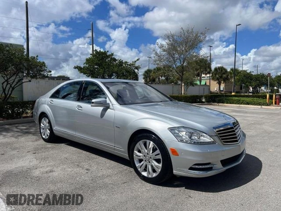 2010 Mercedes-Benz S 400 with VIN WDDNG9FB0AA311394, listed as a Copart auction lot 47423645 with 40,310 mi miles and Salvage Title. Bid and sale history available at DreamBid. Image 1.