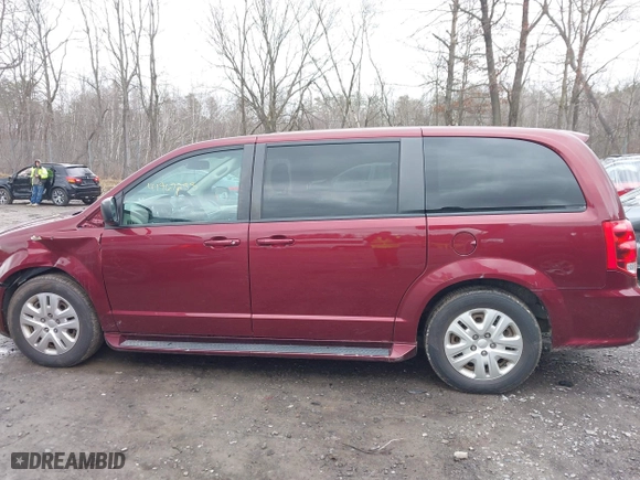 2018 Dodge Grand Caravan SE with VIN 2C4RDGBG2JR337890, listed as a IAAI auction lot 41967253 with 117,564 mi miles. Bid and sale history available at carsss.com. Image 14.