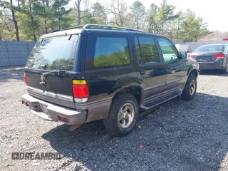 1997 Mercury Mountaineer z VIN 4M2DU55P8VUJ17747, wystawiony jako IAAI lot #41951530 z przebiegiem 79 377 mil mil oraz . Historia ofert i sprzedaży dostępna na DreamBid. Obrazek 4.