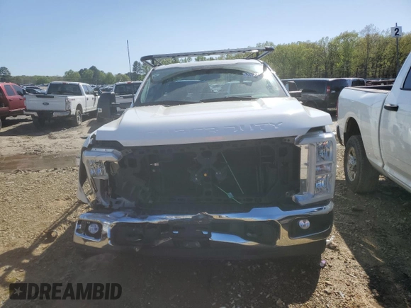2024 Ford F-250 XL z VIN 1FTBF2AA7REC15708, wystawiony jako Copart lot #51758485 z przebiegiem 1 139 mil mil oraz Szkoda całkowita • Salvage title. Historia ofert i sprzedaży dostępna na DreamBid. Obrazek 5.