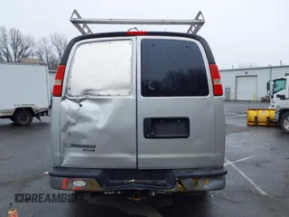 2014 Chevrolet Express Passenger LT z VIN 1GAZG1FG4E1123310, wystawiony jako IAAI lot #41775930 z przebiegiem 199 807 mil mil oraz . Historia ofert i sprzedaży dostępna na DreamBid. Obrazek 15.