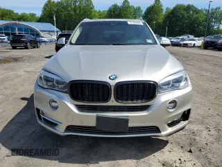 2015 BMW X5 xDrive50i z VIN 5UXKR6C52F0J78895, wystawiony jako Copart lot #57764045 z przebiegiem 128 506 mil mil oraz Czysty tytuł • Clean title. Historia ofert i sprzedaży dostępna na DreamBid. Obrazek 5.
