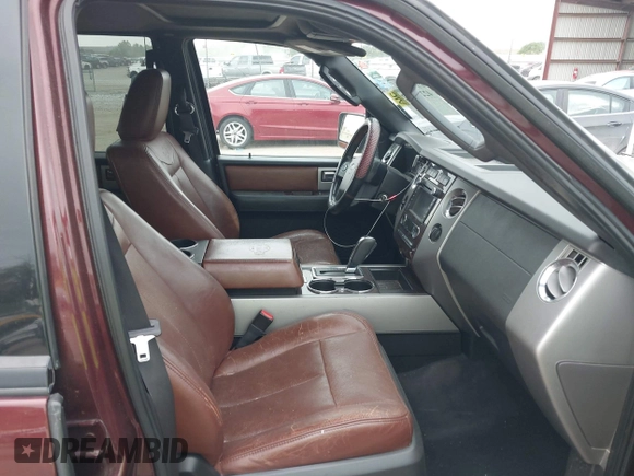 2011 Ford Expedition XLT with VIN 1FMJU1J56BEF04398, listed as a IAAI auction lot 42230992 with 237,746 mi miles and . Bid and sale history available at DreamBid. Image 5.
