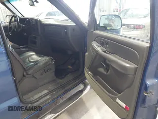 2004 Chevrolet Avalanche z VIN 3GNEK12TX4G183722, wystawiony jako IAAI lot #42376758 z przebiegiem 334 800 mil mil oraz . Historia ofert i sprzedaży dostępna na DreamBid. Obrazek 5.