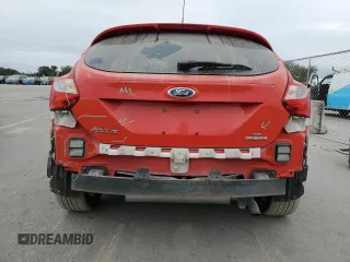 2014 Ford Focus SE with VIN 1FADP3K21EL252039, listed as a Copart auction lot 83813934 with 146,575 mi miles and Salvage Title. Bid and sale history available at carsss.com. Image 6.
