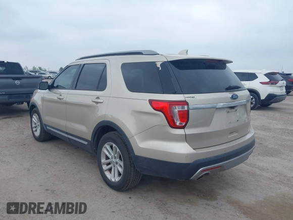 2017 Ford Explorer XLT with VIN 1FM5K7D85HGC13162, listed as a IAAI auction lot 41932791 with 72,030 mi miles and . Bid and sale history available at DreamBid. Image 3.