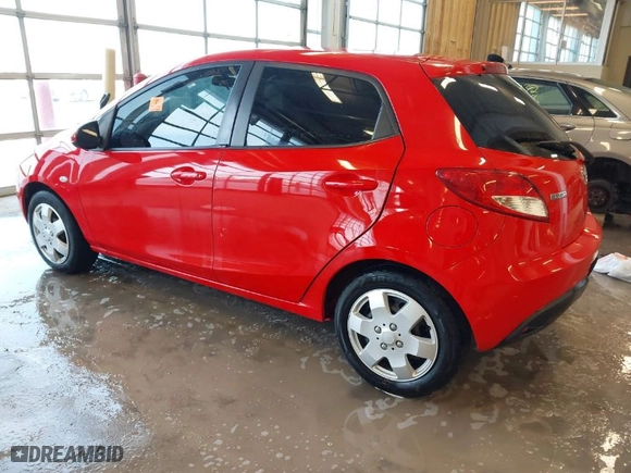 2013 Mazda Mazda2 Sport with VIN JM1DE1KZ4D0170727, listed as a IAAI auction lot 41378397 with 174,297 mi miles. Bid and sale history available at carsss.com. Image 3.