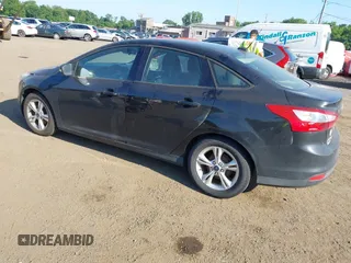 2013 Ford Focus SE with VIN 1FADP3F21DL230177, listed as a IAAI auction lot 42579815 with 243,525 mi miles and . Bid and sale history available at DreamBid. Image 3.