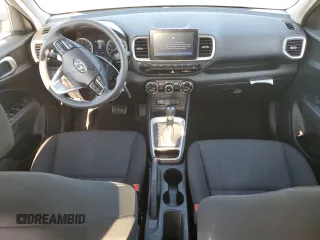 2022 Hyundai Venue SE with VIN KMHRB8A3XNU197179, listed as a Copart auction lot 50105935 with 21,350 mi miles and Salvage Title. Bid and sale history available at DreamBid. Image 8.