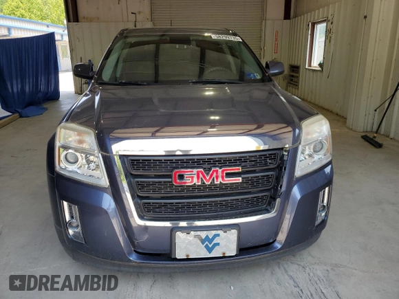 2014 GMC Terrain SLE z VIN 2GKFLVEK5E6185304, wystawiony jako Copart lot #58299735 z przebiegiem 115 105 mil mil oraz Czysty tytuł • Clean title. Historia ofert i sprzedaży dostępna na DreamBid. Obrazek 5.