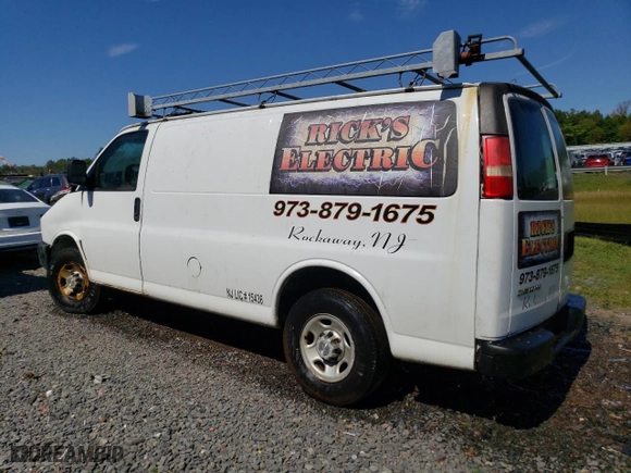 2009 Chevrolet Express Cargo Van with VIN 1GCGG25C791115372, listed as a Copart auction lot 70408794 with 0 mi miles and Salvage Title. Bid and sale history available at carsss.com. Image 2.