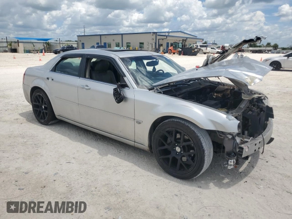2006 Chrysler 300 C with VIN 2C3LA63H86H319542, listed as a Copart auction lot 63530194 with 167,288 mi miles and Salvage Title. Bid and sale history available at carsss.com. Image 4.