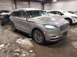 2023 Lincoln Aviator Standard z VIN 5LM5J6XC2PGL18606, wystawiony jako IAAI lot #41843537 z przebiegiem 39 483 mil mil oraz . Historia ofert i sprzedaży dostępna na DreamBid. Obrazek 1.