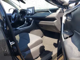 2020 Toyota RAV4 LE with VIN 2T3K1RFV8LW072304, listed as a IAAI auction lot 40094204 with 24,961 mi miles and . Bid and sale history available at DreamBid. Image 5.