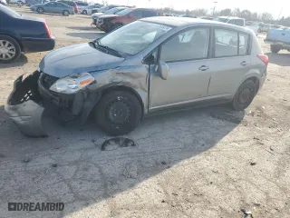 2008 Nissan Versa 1.8 SL with VIN 3N1BC13E08L395182, listed as a Copart auction lot 82683474 with 111,000 mi miles and Salvage Title. Bid and sale history available at carsss.com. Image 1.