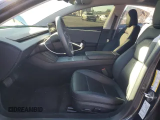 2024 Tesla Model 3 z VIN 5YJ3E1EA0RF736893, wystawiony jako Copart lot #85162464 z przebiegiem 8 479 mil mil oraz Szkoda całkowita • Salvage title. Historia ofert i sprzedaży dostępna na DreamBid. Obrazek 7.