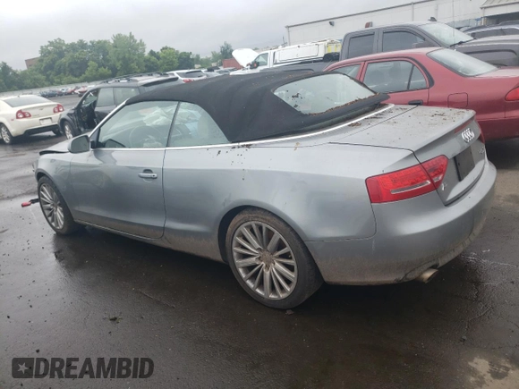 2010 Audi A5 Premium Plus z VIN WAULFAFHXAN021616, wystawiony jako Copart lot #60869125 z przebiegiem Nie podano mil oraz Szkoda całkowita • Salvage title. Historia ofert i sprzedaży dostępna na DreamBid. Obrazek 2.