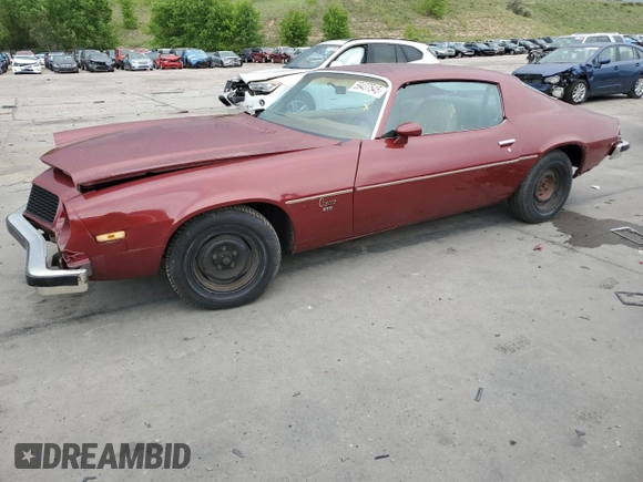 1974 Chevrolet Camaro z VIN 1Q87H4N107244, wystawiony jako Copart lot #59437545 z przebiegiem 70 635 mil mil oraz Czysty tytuł • Clean title. Historia ofert i sprzedaży dostępna na DreamBid. Obrazek 1.