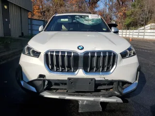 2024 BMW X1 xDrive28i with VIN WBX73EF02R5Y57837, listed as a Copart auction lot 80503574 with 17,382 mi miles and Salvage Title. Bid and sale history available at carsss.com. Image 5.