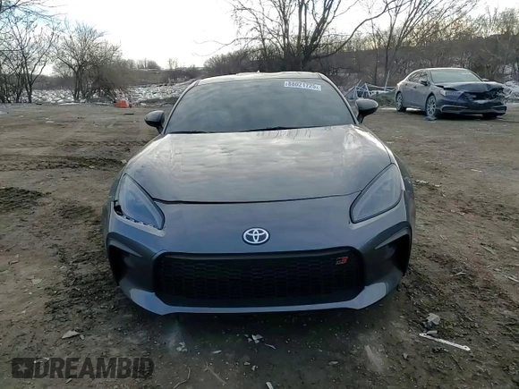 2024 Toyota GR86 Premium with VIN JF1ZNBE11R8755930, listed as a Copart auction lot 88021725 with 9,122 mi miles and Salvage Title. Bid and sale history available at carsss.com. Image 10.