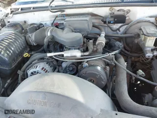 1999 Chevrolet Suburban with VIN 3GNFK16R4XG227995, listed as a IAAI auction lot 42034142 with 241,792 mi miles. Bid and sale history available at carsss.com. Image 10.