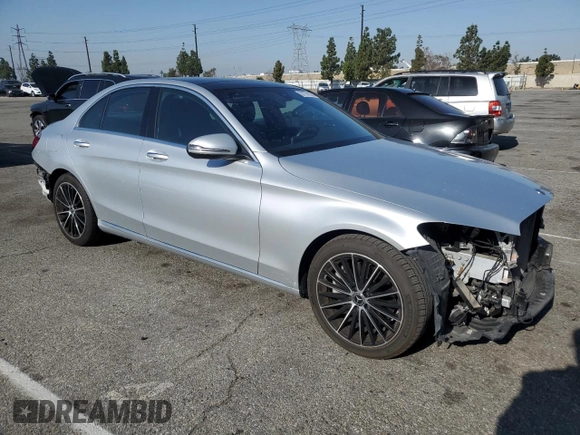 2019 Mercedes-Benz C 300 with VIN 55SWF8DB5KU316936, listed as a Copart auction lot 57279155 with 31,329 mi miles and Salvage title. Bid and sale history available at DreamBid. Image 4.