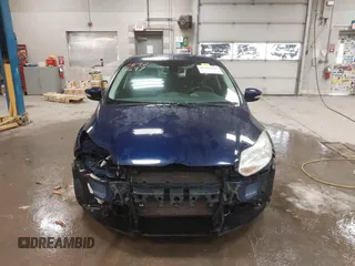 2012 Ford Focus SEL with VIN 1FAHP3M23CL137776, listed as a IAAI auction lot 41921697 with 189,217 mi miles. Bid and sale history available at carsss.com. Image 13.