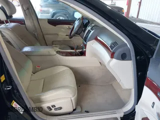 2010 Lexus LS 460 z VIN JTHBL5EF0A5096581, wystawiony jako IAAI lot #42119621 z przebiegiem 115 585 mil mil oraz . Historia ofert i sprzedaży dostępna na DreamBid. Obrazek 5.