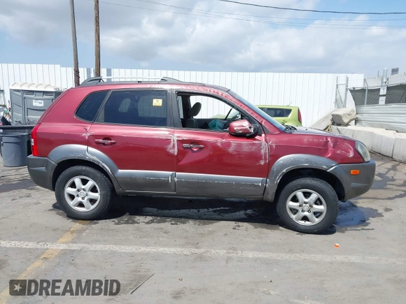 2005 Hyundai Tucson GLS with VIN KM8JN12D15U060361, listed as a IAAI auction lot 41915093 with Not Provided miles. Bid and sale history available at carsss.com. Image 13.