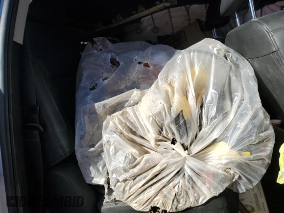 2017 Chevrolet Suburban Premier z VIN 1GNSKJKC3HR126366, wystawiony jako Copart lot #42008635 z przebiegiem Nie podano mil oraz Szkoda całkowita • Salvage title. Historia ofert i sprzedaży dostępna na DreamBid. Obrazek 11.