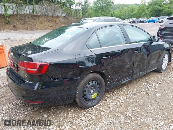 2017 Volkswagen Jetta S z VIN 3VW2B7AJ3HM303198, wystawiony jako IAAI lot #42651056 z przebiegiem 126 253 mil mil oraz . Historia ofert i sprzedaży dostępna na DreamBid. Obrazek 4.