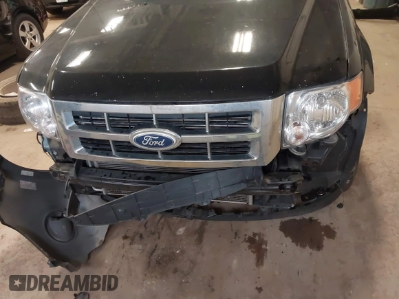2010 Ford Escape Limited с VIN 1FMCU0EG0AKD20573, выставлен на аукционе IAAI как лот 42151580 с пробегом 225 397 миль миль и . История ставок и продаж доступна на DreamBid. Изображение 6.