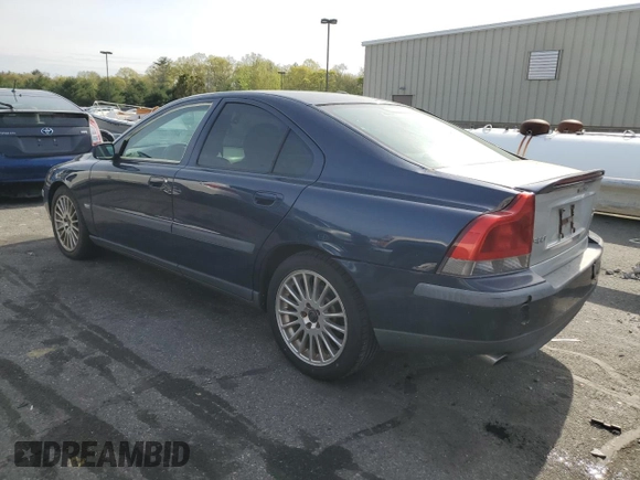 2004 Volvo S60 with VIN YV1RS59V342321760, listed as a Copart auction lot 54357014 with 135,376 mi miles and Salvage Title. Bid and sale history available at carsss.com. Image 2.