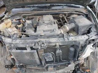 2005 Nissan Pathfinder SE with VIN 5N1AR18U05C707611, listed as a IAAI auction lot 41413932 with 260,777 mi miles. Bid and sale history available at carsss.com. Image 10.